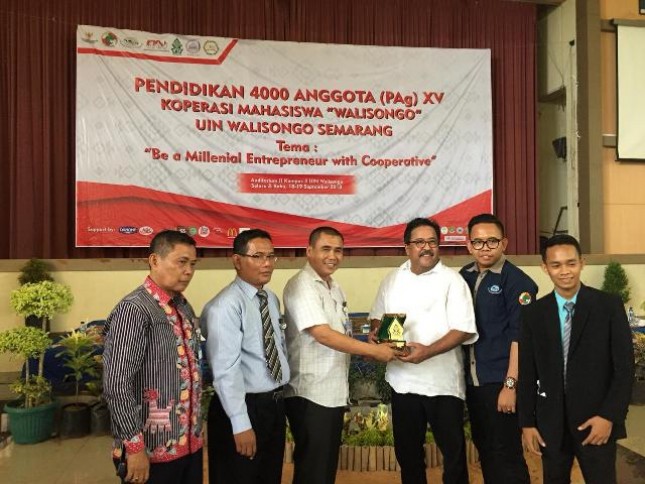 Duta Koperasi, Rano Karno menjadi pembicara kunci pada hari kedua Pendidikan 4000 Anggota XV Koperasi Mahasiswa Universitas Islam Negeri Walisongo, Semarang
