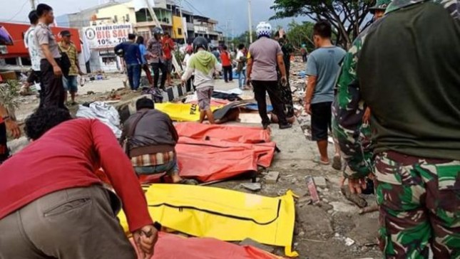 Sejumlah korban jiwa akibat gempa dan tsunami di Kota Palu, Sulawesi Tengah, Jumat (28/9/2018). (Foto: Istimewa)