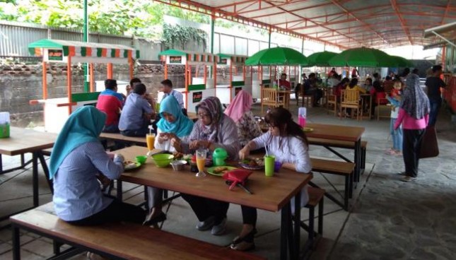 PT Jakarta Industrial Estate Pulogadung (JIEP) bangun Khasanah Food untuk menata PKL agar naik Kelas (Foto: INDUSTRY.co.id)