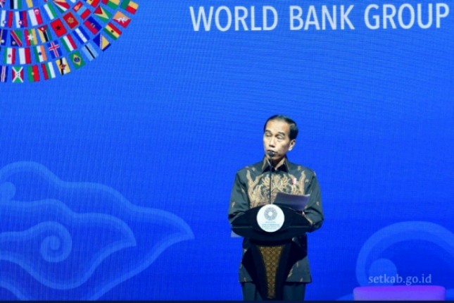 Presiden Jokowi saat memberikan sambutan pada Seminar Bali Fintech Agenda, di Bali International Convention Center (BICC), Nusa Dua, Bali (Foto: Setkab) 