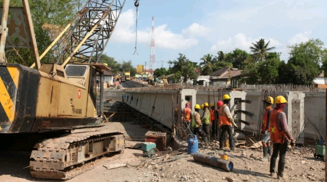 Pembangunan Duplikasi Jembatan Surabaya di Pulau Lombok