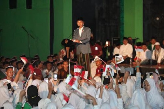 Presiden Jokowi hari santri ke IV yang di pusatkan di Kota Solo (Foto Okezone)