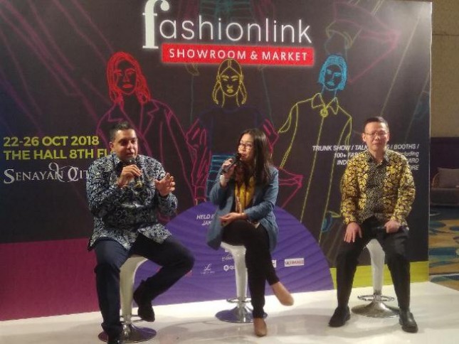 COTTON USA kembali menampilkan inovasi teknologi tekstil termutakhir mereka kepada ratusan pelaku usaha tekstil pada Kamis (25/10) dalam acara Jakarta Fashion Week (JFW) 2018 di The Hall Senayan City, Jakarta.