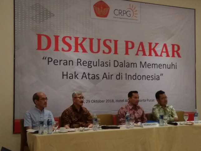 Diskusi Pakar dengan topik Peranan Regulasi Dalam Memenuhi Hak Atas Air di Indonesia di Jakarta, pada Senin (29/10).