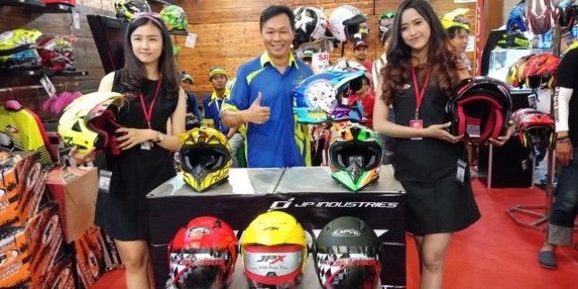 Produsen helm lokal, JPX Helmet merilis helm terbarunya di pameran Indonesia Motorcycle Show (2018), yang berlangsung di Jakarta Convention Center