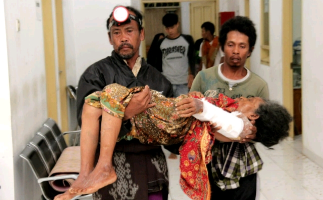 Salah satu korban Tsunami Tanjung Lesung yang berhasil di evakuasi