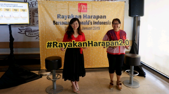 Associate Director of Marketing McDonalds Indonesia Caroline Kurniadjadja saat peluncuran kampanye #RayakanHarapan2.0