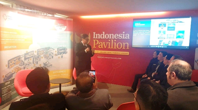 Menteri Perindustrian Airlangga Hartarto saat memberikan pemaparan tentang kesiapan Indonesia menghadapi Industri 4.0 pada sesi Morning Coffee di Pavilion Indonesia (Foto: Kemenperin) 
