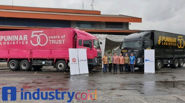 Astra UD Truck Lakukan Serah Terima 22 Unit Quester CQE280 Kepada Puninar Logistics