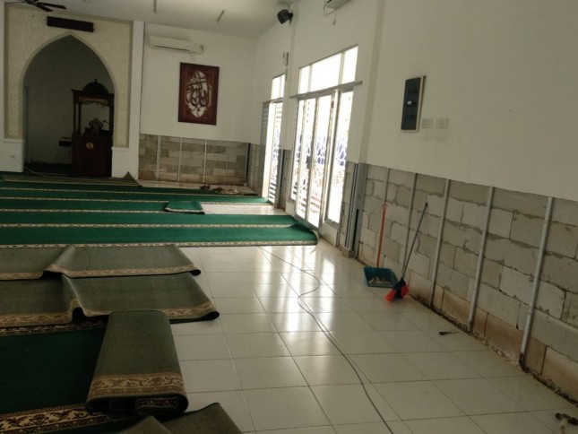 Ruangan masjid RNI