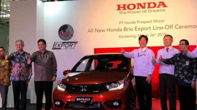 Menteri Perindustrian Airlangga Hartarto saat pelepasa ekspor All-New Honda Brio (Foto:Kemenperin)