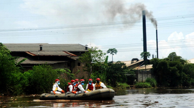 Ilustrasi pencemaran sungai. (Timur Matahari/AFP/Getty Images)