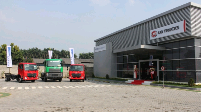 Outlet Astra UD Truck