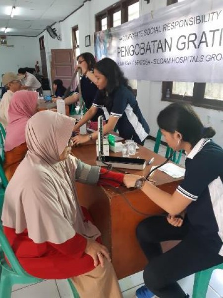 RS Siloam Sentosa Gelar Pengobatan Gratis Bagi Warga Duren Jaya Bekasi
