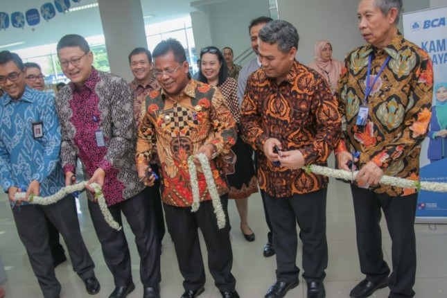 Pembukaan kantor Cabang BCA Syariah Aceh