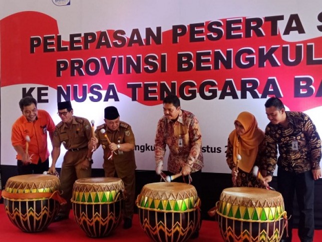Menyambut HUT RI ke 74, PT Bank Tabungan Negara (Persero) Tbk melepas siswa peserta program Siswa Mengenal Nusantara atau SMN di Provinsi Bengkulu. Program tersebut merupakan Program BUMN hadir untuk negeri.