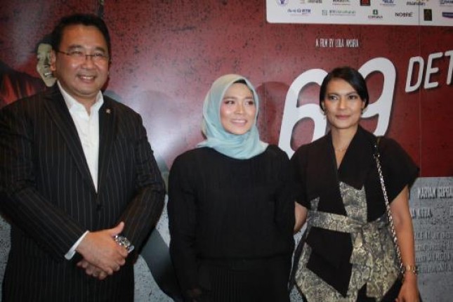 Menteri Desa, Pembangunan Daerah Tertinggal, dan Transmigrasi Republik Indonesia Eko Putro Sandjoyo, Aries Susanti Rahayu dan Lola Amaria