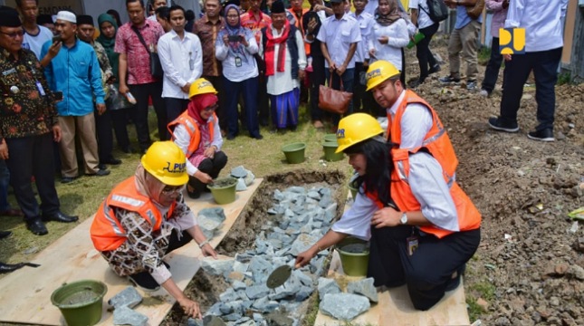 Penataan Masjid Syekh Nawawi Al Bantani Tanara Dimulai
