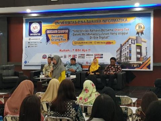 Orang Tua Mahasiswa Apresiasi Aplikasi MyUBSI Parent yang Diluncurkan UBSI