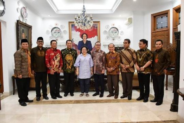 Pimpinan MPR RI Bahas Usulan Amandemen Terbatas UUD NRI 1945