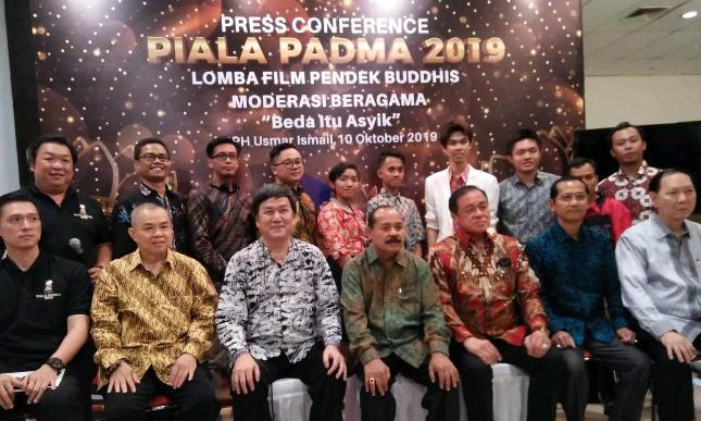 Penyelenggara dan Finalis Lomba Film Pendek Buddhis "Piala Padma 2019".