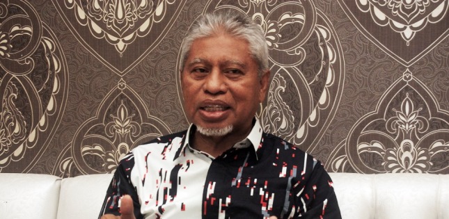 Walikota Ternate, Dr. H. Burhan Abdurahman, S.H., M.M.