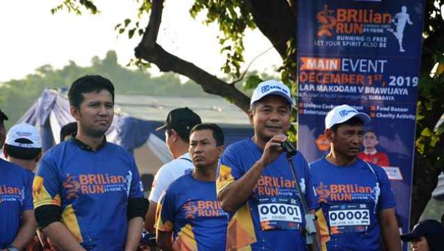 10.000 Runners Ramaikan BRILian Run Surabaya Series 