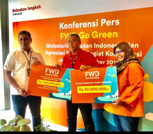 FWD Life Indonesia hari ini mengumumkan kerja samanya dengan Yayasan WWF Indonesia untuk kampanye Go Green.