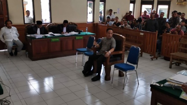 Thohir Sutanto mantan staf China Construction Bank (CCB) Indonesia saat bersaksi di Pengadilan Negeri Denpasar