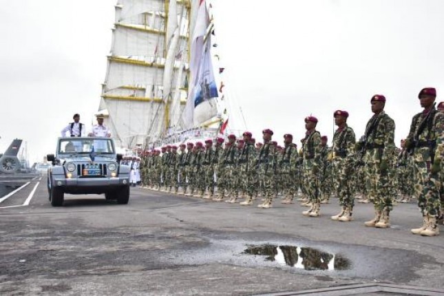 Komandan Korps Marinir Mayjen TNI (Mar) Suhartono, M. Tr