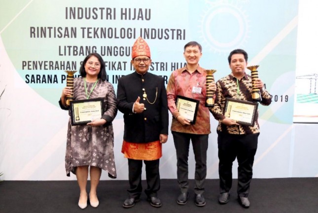 Nestle Indonesia mendapat penghargaan Industri Hijau