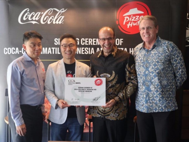 Penandatanganan Kerja Sama Coca-Cola Amatil Indonesia dan Pizza Hut