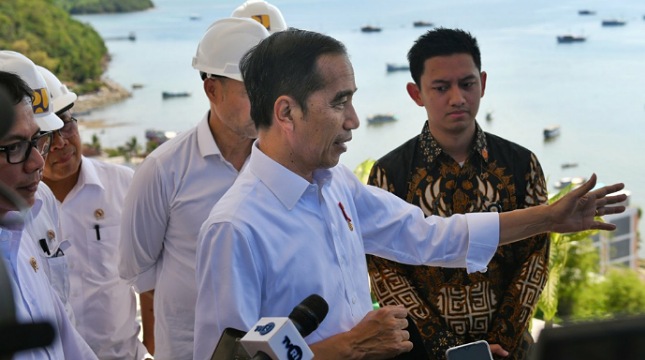 Presiden Joko Widodo saat mengunjungi Puncak Waringin di Labuan Bajo, NTT (Setkab)