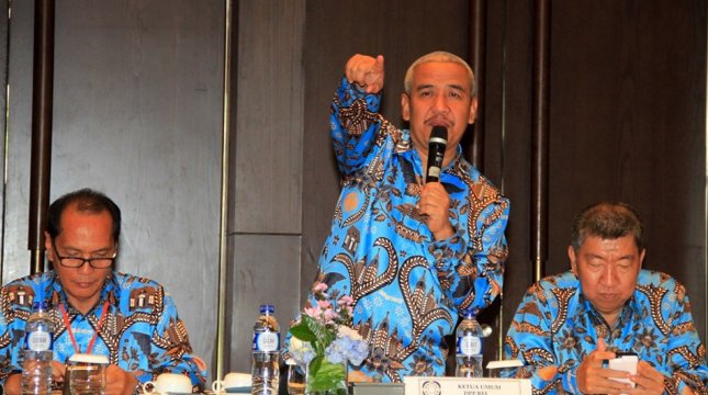 Ketua Umum DPP Real Estate Indonesia Soelaeman Soemawinata saat memimpin rapat DPP REI di Hotel The Anvaya, Kuta, Bali, Sabtu (1/4/2017). (INDUSTRY/Rizki Meirino) 