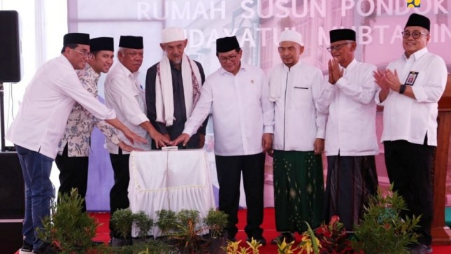 Pondok Pesantren Hidayatullah Mubtadiin Lirboyo Diresmikan Tiga Menteri