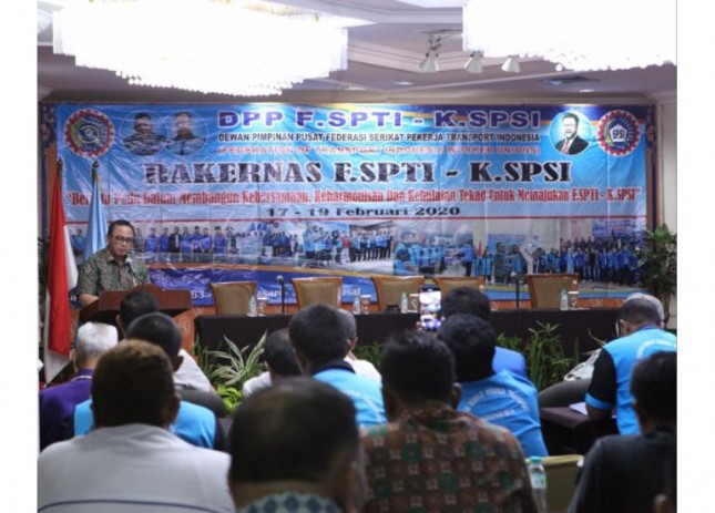 Kementrian Koperasi dan UKM memberikan apresiasi kepada Federasi Serikat Pekerja Transport Indonesia–Konfederasi Serikat Pekerja Seluruh Indonesia (F.SPTI K.SPSI), yang merekomendasikan koperasi sebagai wadah untuk mensejahterakan anggota F.SPTI K.SPSI.