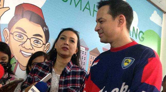 Ari Wibowo dan Ira Wibowo