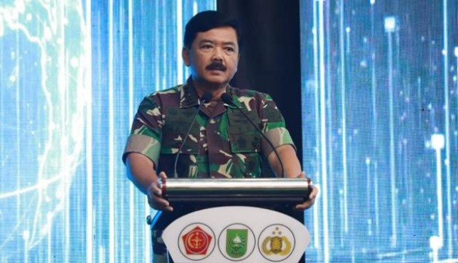 Panglima TNI Marsekal TNI Dr. (H.C.) Hadi Tjahjanto S.I.P. 