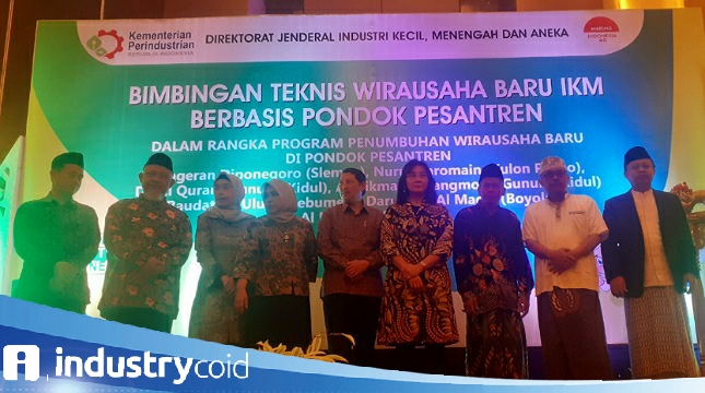 Direktur Jenderal IKMA Kemenperin Gati Wibawaningsih saat membuka program Santripreneur di D.I Yogyakarta (Foto: Ridwan/Industry.co.id)
