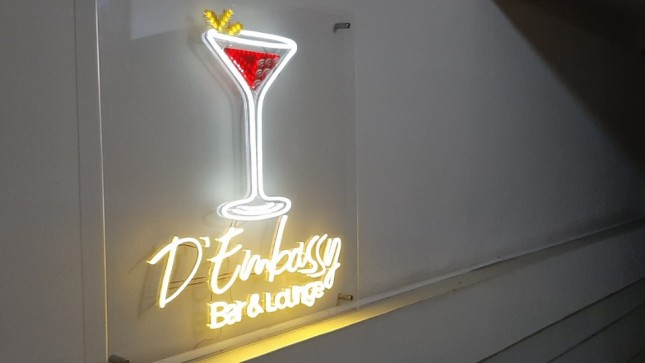 D'Embassy Bar & Lounge (Hariyanto/INDUSTRY.co.id)