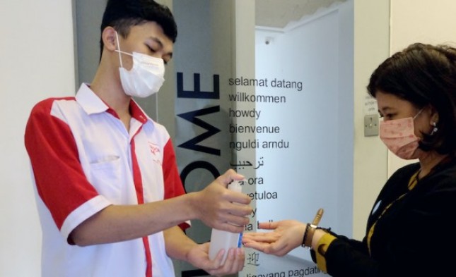 RoomMe Fasilitasi Ratusan Kost Berikan Sanitizer