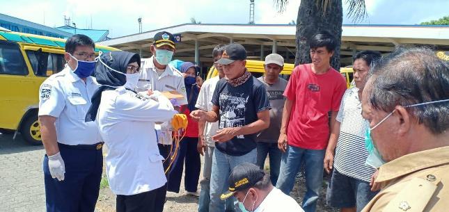 Gerakan 15.000 Masker, ASDP Berdayakan UMKM Lokal Sekitar Pelabuhan di Seluruh Indonesia