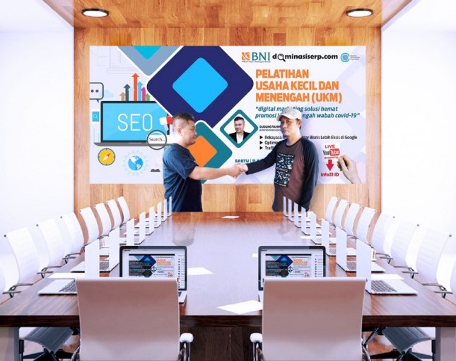 Direktur Utama OK’S Consultant, Mukhtar Wijaya kanan bersama Dudung Arief Rahmanto pegiat Search Engine Organizing