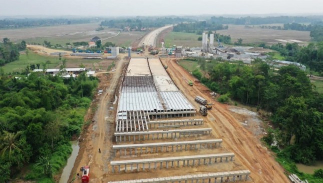 Pekerjaan Konstruksi Jalan Tol Serang-Panimbang