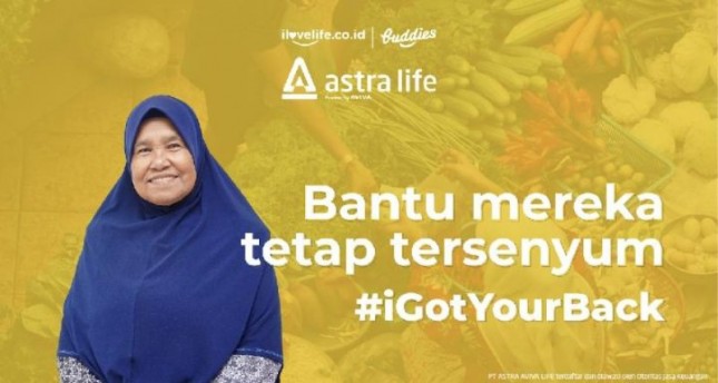 Astra Life berbagi ke sektor informal