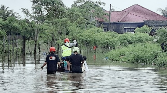 Banjir melanda Banda Aceh