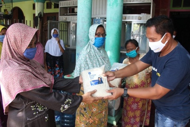 Yayasan Sahabat Lestari telah menyalurkan bantuan beras 10 ton beras untuk Jepara-Kudus-Demak dan melakukan penyemprotan disinfektan di lebih dari 1.200 titik pada 89 desa dengan total 58.200 liter obat disinfektan. 