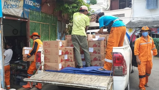 PinjamDuit Beri Donasi Seribu Paket Sembako Kepada Masyarakat Terdampak COVID-19