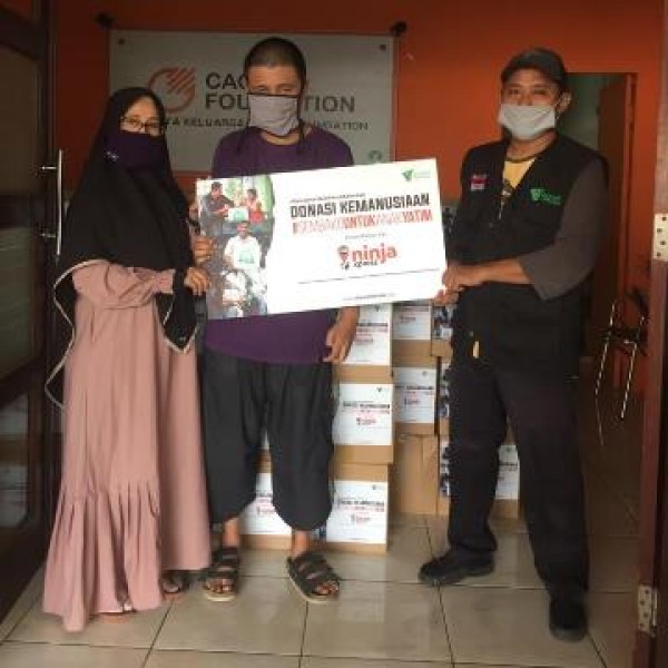 650 Paket Sembako Donasi Ninja Xpress – Dompet Dhuafa untuk Anak Yatim Bekasi