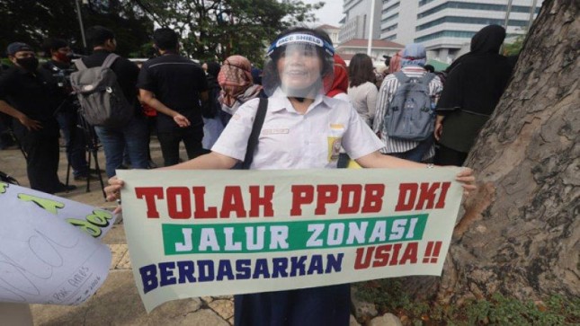 Demo tolak PPDB DKI Jakarta (Foto: Tribunews)